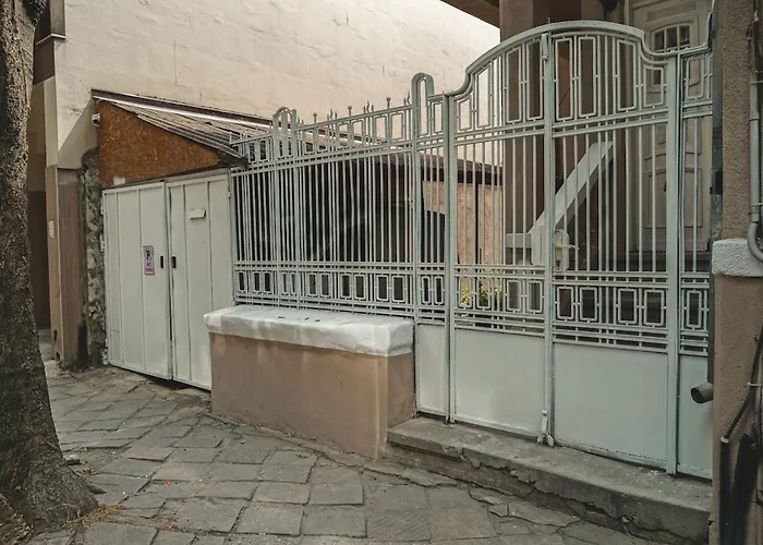 Casa vacanze House Tsimerman 4 Bedroom Private House Free Parking Private Garden