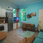 Сasa de vacaciones House Tsimerman 4 Bedroom Private House Free Parking Private Garden